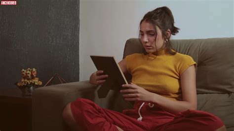 Naked Rayssa Bratillieri In Tudo Passa