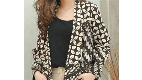 Blazer Batik Wanita Buat Penampilan Lebih Stylish Dan Berkelas