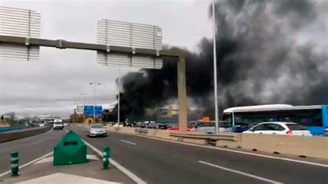 Atascos En El Norte De Madrid Por El Incendio De Un Autob S En El Nudo