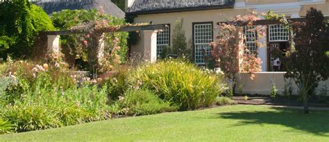 Couleur douce et tendance comment aménager un jardin nude