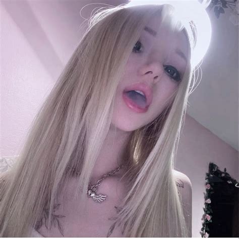 Pin by Alino ka on Быстрое сохранение Blonde aesthetic Cute makeup looks Long white hair