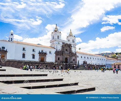 Piazza San Francisco Nel Centro Storico Di Quito Capitale Dell Ecuador