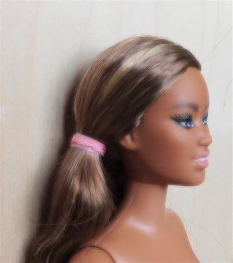 Barbie Fashionistas Puppe Blonde Haare Rattenschw Nze Curvy Nude Neu
