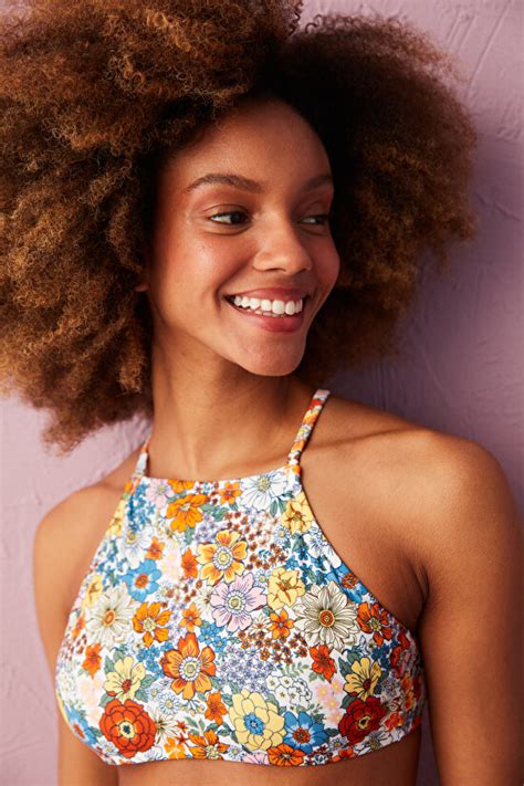 Kad N Plaj Giyim Bikini Mayo Ve Mayokini Geti Nservice Seo Component Page Text Penti