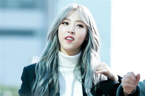 Мунбёль из MAMAMOO поразила фанатов новым цветом волос - YesAsia.ru