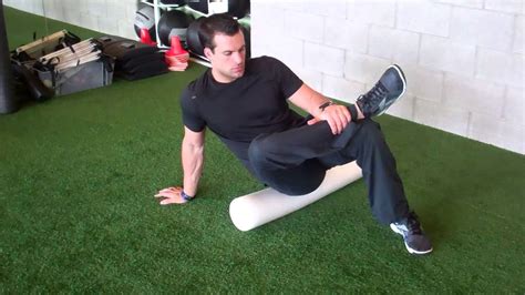 Foam Rolling The Glutes Youtube