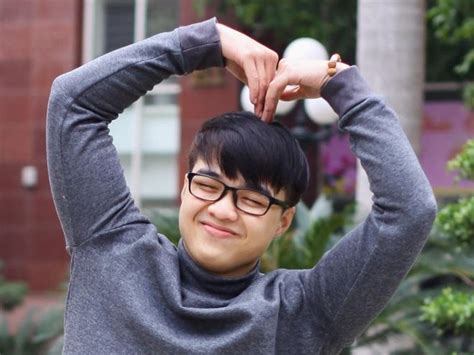 Hot TikTok Tun Phạm là ai 8 bí mật về chàng vlogger đanh đá Tun Phạm GiaiNgo