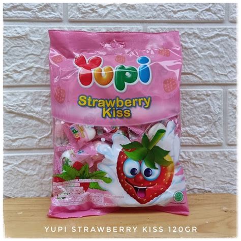 Jual Bag Gr Permen Yupi Strawberry Kiss Permen Yupi Kemasan Bag