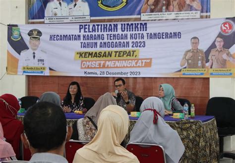 Tingkatkan Kualitas Produk Kecamatan Karang Tengah Gelar Pelatihan