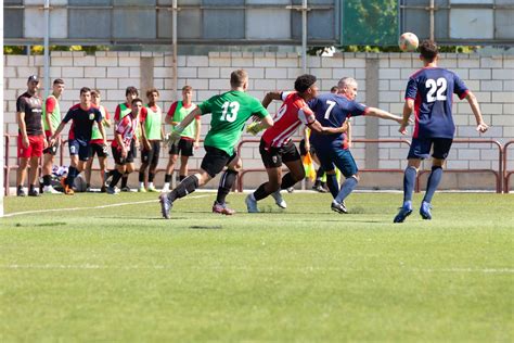 Fotos La UD Logroñés B gana el torneo del Comillas en el que también