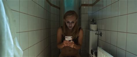 Nude Video Celebs Elisa Schlott Nude Safari Match Me If You Can