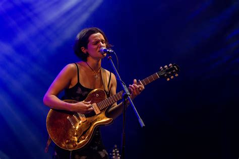 At the big thief forest hills show a special guest appeared 2