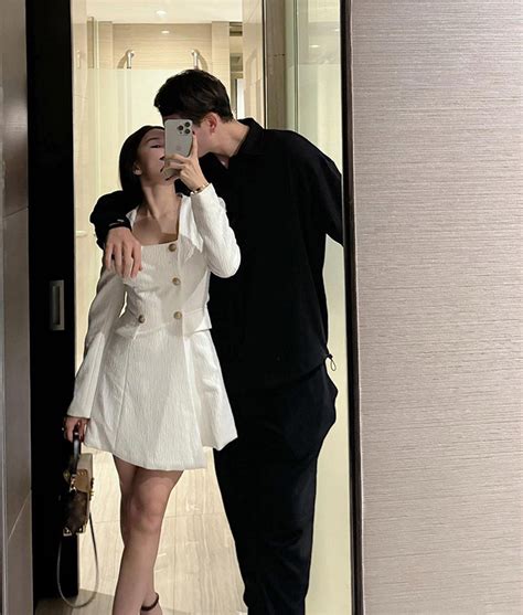 Hot girl phòng gym bất ngờ khoe ảnh khóa môi Đặng Văn Lâm Bongdaplus vn