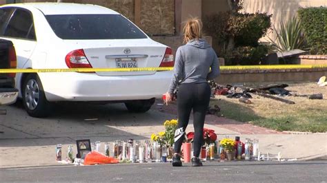 Als Sex Sklavin missbraucht Junge Frau nackt in Hundekäfig eingesperrt