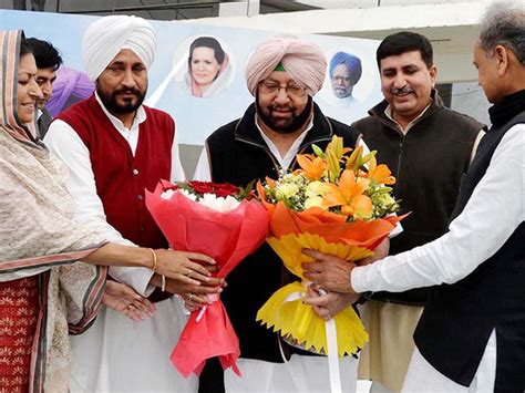 Captain Amarinder Singh Steps Down As Punjab Chief Minister India