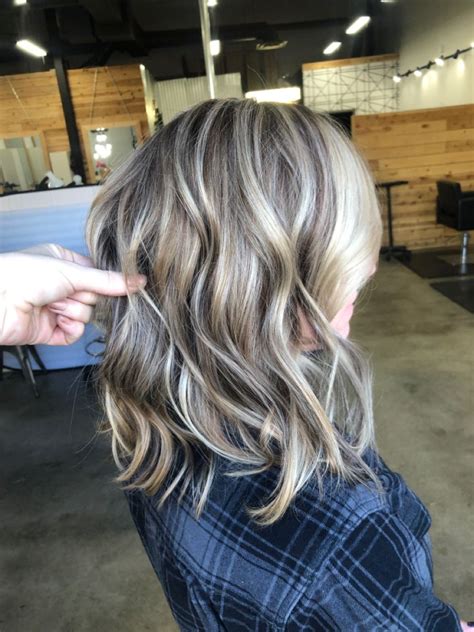 Dimensional Blonde Money Piece Blonde Hair Inspiration Hair Hair Inspiration