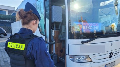 Ferie zimowe Lubuskie Policja kontroluje autobusy Jak to zgłosić