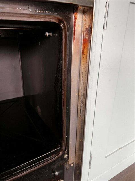 How To Replace The Door Seal On A Neff Oven? - OvenMagic