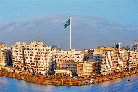 The Tallest Flag In The World Jeddah San Francisco Skyline