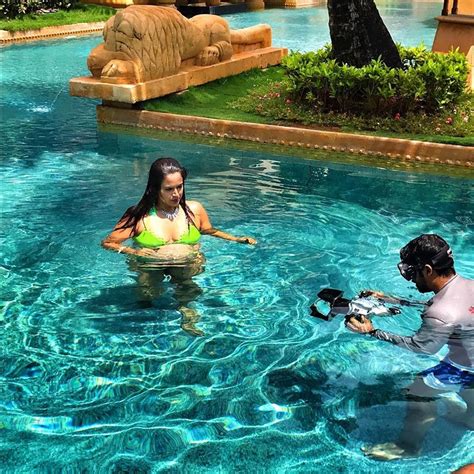 PHOTOS Sameera Reddy S Stunning Underwater Bikini Photoshoot