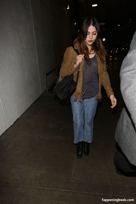 Frances Bean Cobain Nude OnlyFans Leaks Fappening FappeningBook