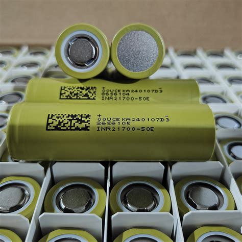 Grade A Dmegc 21700 Battery 5000mah 37v 21700 Cell Lithium Ion