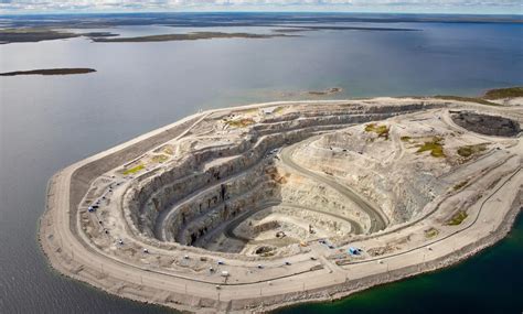 Diamond Mine Builds Nwts Largest Off Grid Solar Plant The Yukon Star