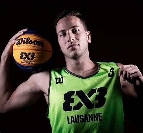 Un jugador de básquet contó en una carta abierta que es gay Esto también es para mí para