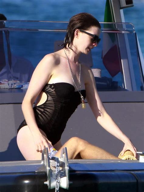 Anne Hathaway Busty Wearing A Strapless Black Swimsuit Porn Pictures XXX Photos Sex Images
