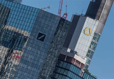 Wie Es Mit Der Fusion Zwischen Deutscher Bank Und Commerzbank