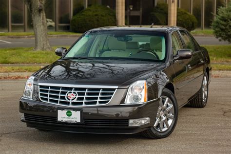 707 Mile 2009 Cadillac Dts For Sale On Bat Auctions Sold For 35000