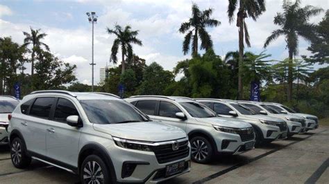 Honda Mulai Serahkan Unit Pertama All New Br V Ke Konsumen Tribunnews