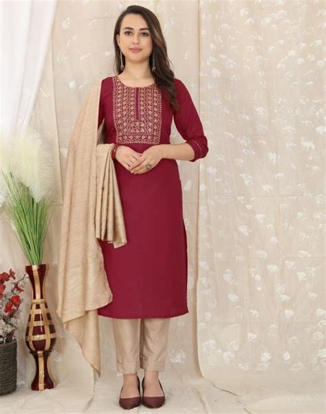 Buy Skylee Women S Maroon Color Cotton Kurta Set With Dupatta Online At