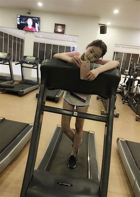 Hot girl ảnh thẻ thay đổi diện mạo đến ngỡ ngàng Titanic Nơi mọi thứ được chia sẻ