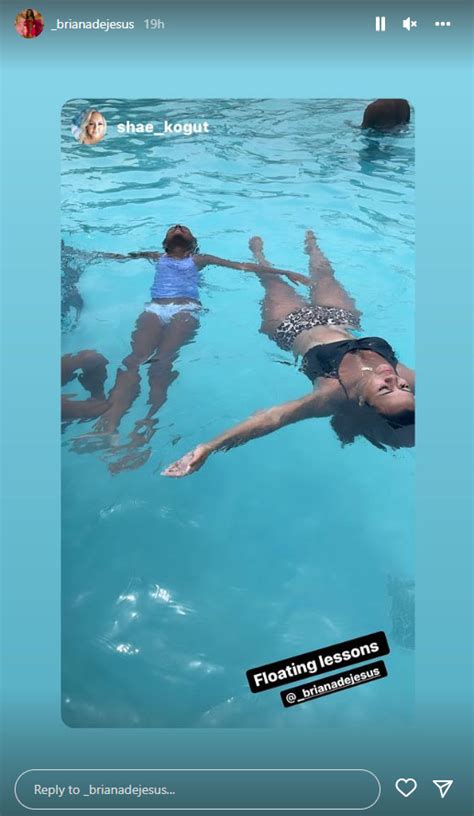 10 Hot Sexy Roxanne Dejesus Bikini Pics