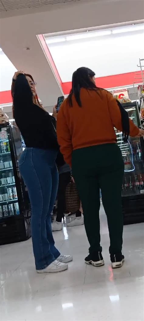 Latina Milf Jeans OC Tight Jeans Forum