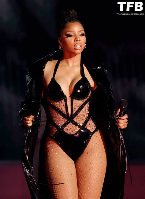 Chloe Bailey Halle Bailey Chloebailey Chloebaileyyy Https Nude