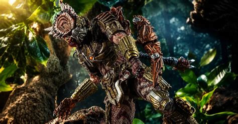 spiked tail predator  rogue space tribe leader avp central