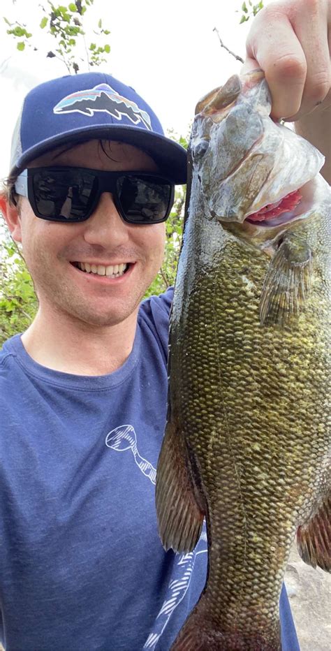 Wade Shore Fishing For Smallies In The Upper Potomac Southeast Bass