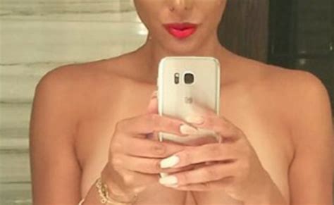 Bball Wife Laura Govan Topless On Ig Forthebros Photos