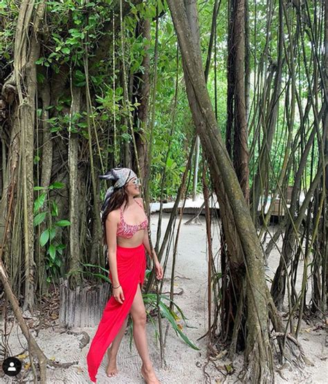 Kiara Advani Sets Internet Ablaze In Red Bikini