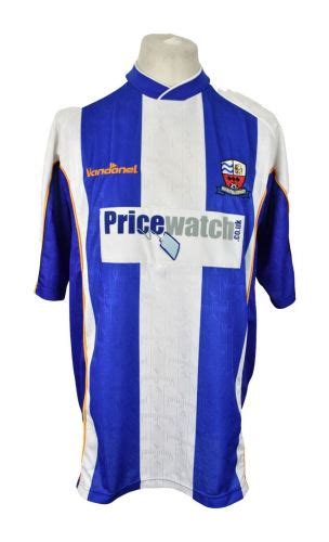 Nuneaton Borough 2002 03 Kits