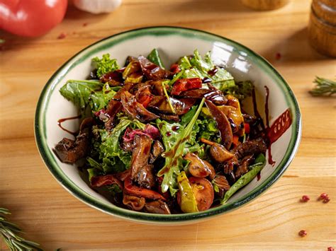 Заказать салаты с доставкой на дом | Раковарня Клешни и Хвосты