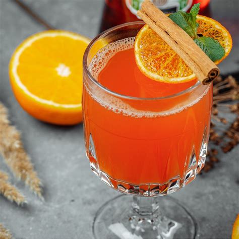 Hot Aperol Dieses Trendgetränk löst im Winter Glühwein ab COSMOPOLITAN