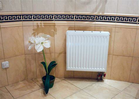 Вертикальные батареи отопления + фото