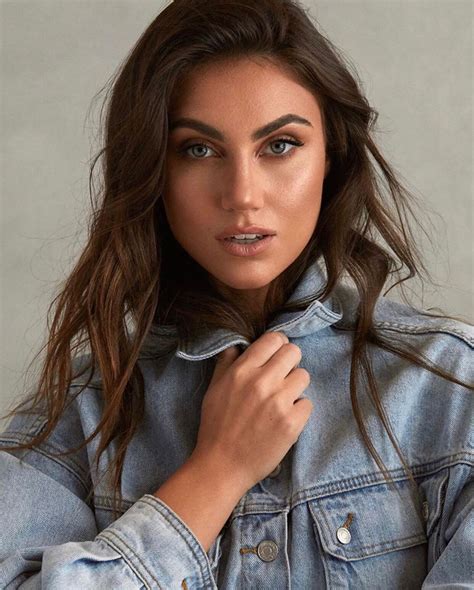 Steph Rayner Bio Age Height Figure Net Worth