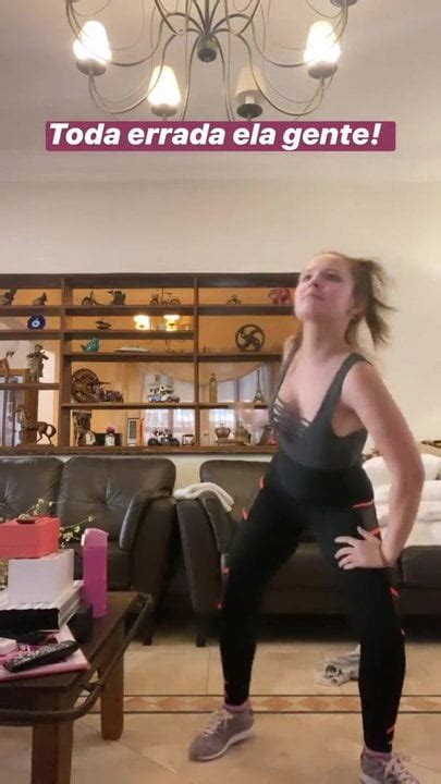 Larissinha Dancando 15 Handjob Porn XHamster