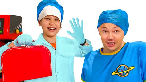 Макс и игры с Катей - YouTube