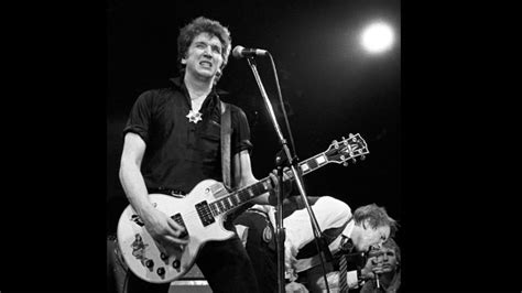 The Story Of Sex Pistols Guitarist Steve Jones Les Paul Custom