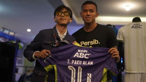 Persib Rilis Jersey Baru Untuk Liga 1 2023 2024 Begini Harapan Dan